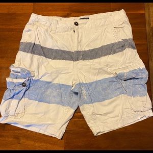 Men’s cargo shorts size 36